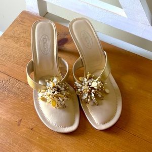 Talbots gold heel formal shoes